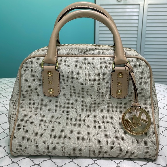 Michael Kors Purse - Picture 1 of 7
